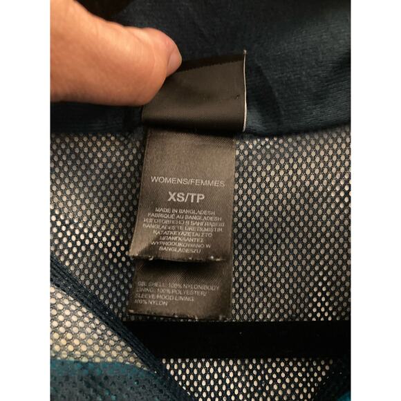 The Northface Windbreaker Rain Jacket Hyvent Women's XS - Picture 3 of 9